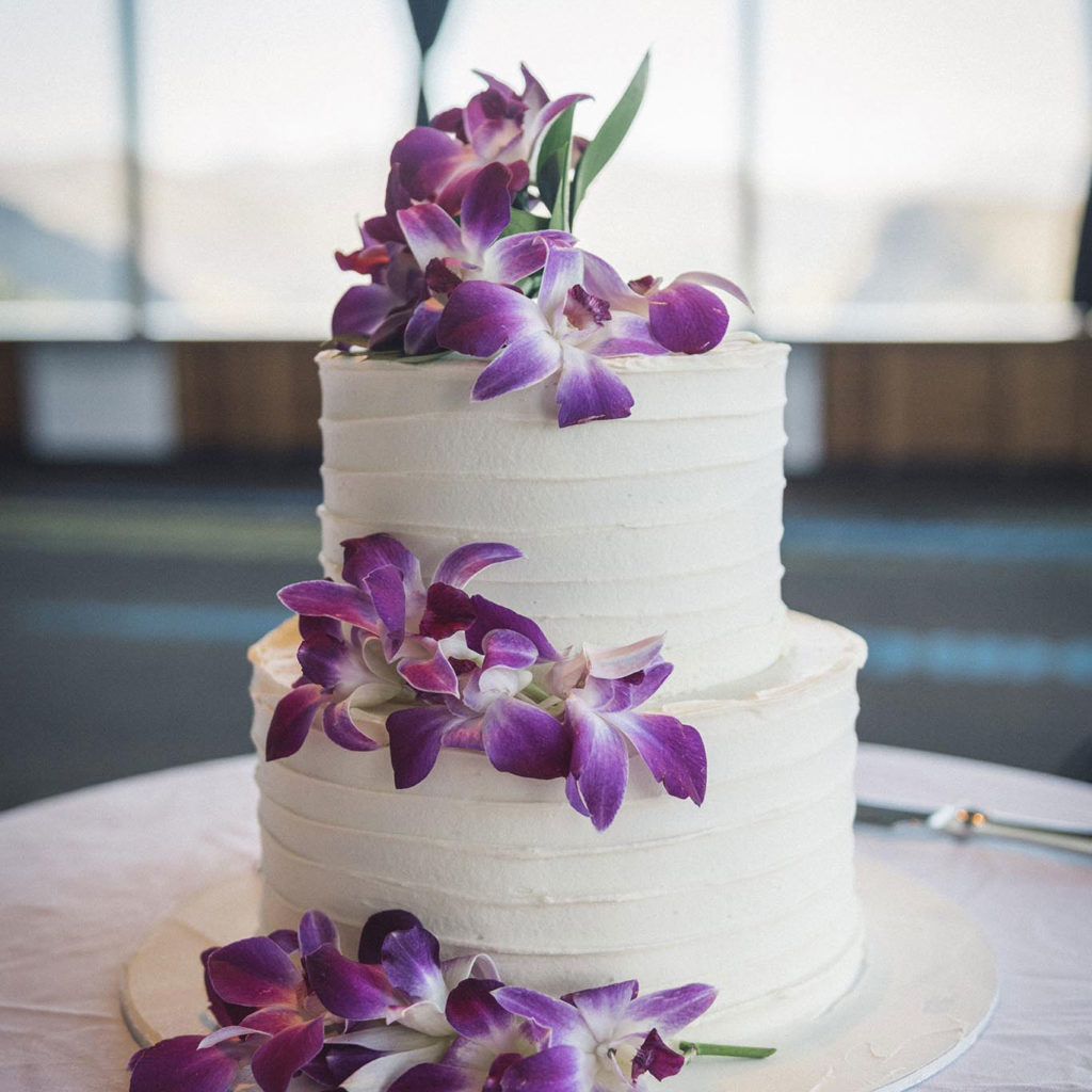 Two tier wedding cake made by Cherry Blossom Cakes Queenstown